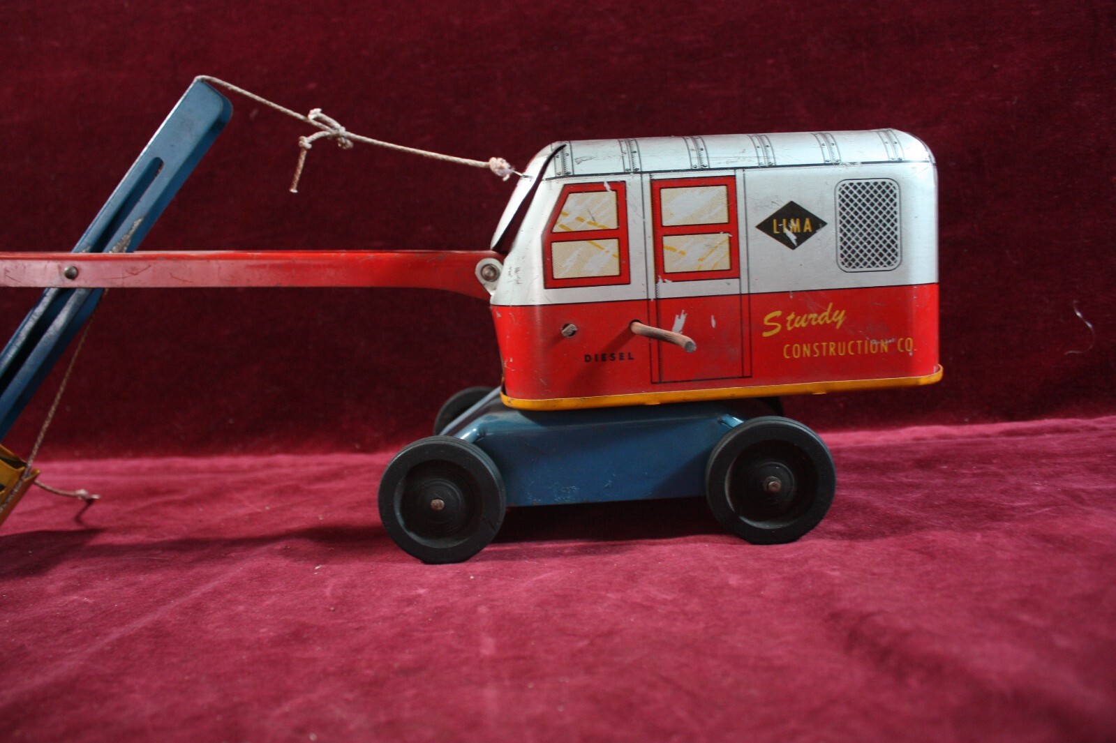 * VINTAGE WYANDOTTE STURDY CONSTRUCTION CO. TIN PRESSED STEEL TOY STEAM SHOVEL *