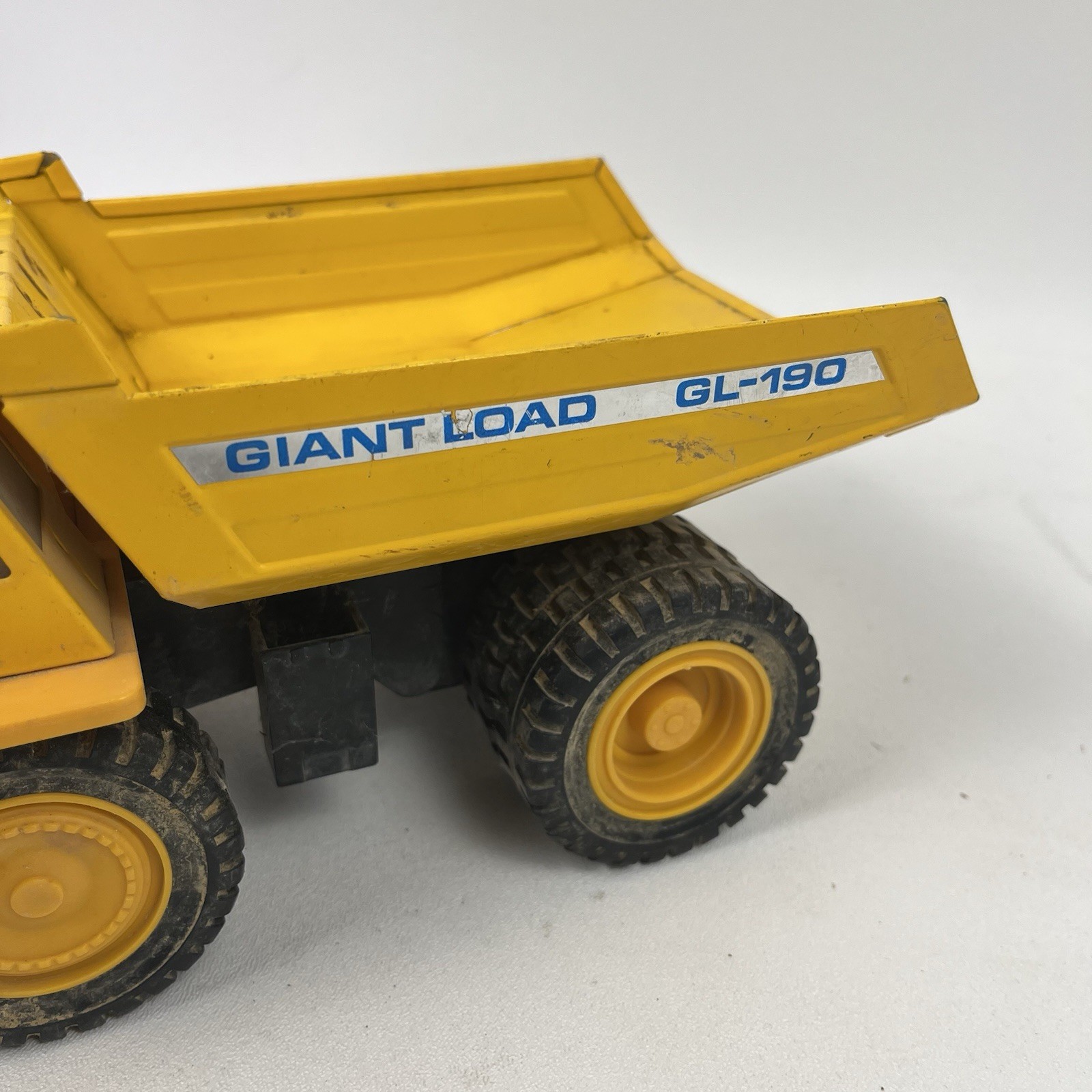 Vintage Kai Yip pressed steel KY Giant Load GL-190 mining dump truck.