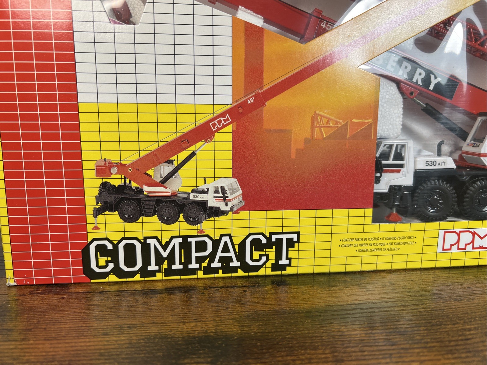 Joal Metal Die Cast Compact Terex Crane (PPM530 ATT)