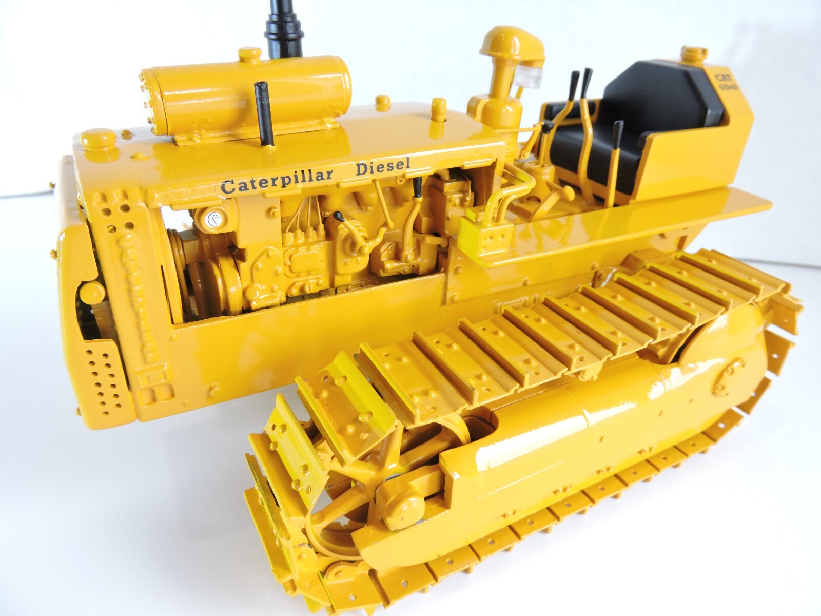 2000 VINTAGE CAT D4 Crawler & No. 40 Scraper 1/16th Scale Riecke NEW IN ORIG BOX