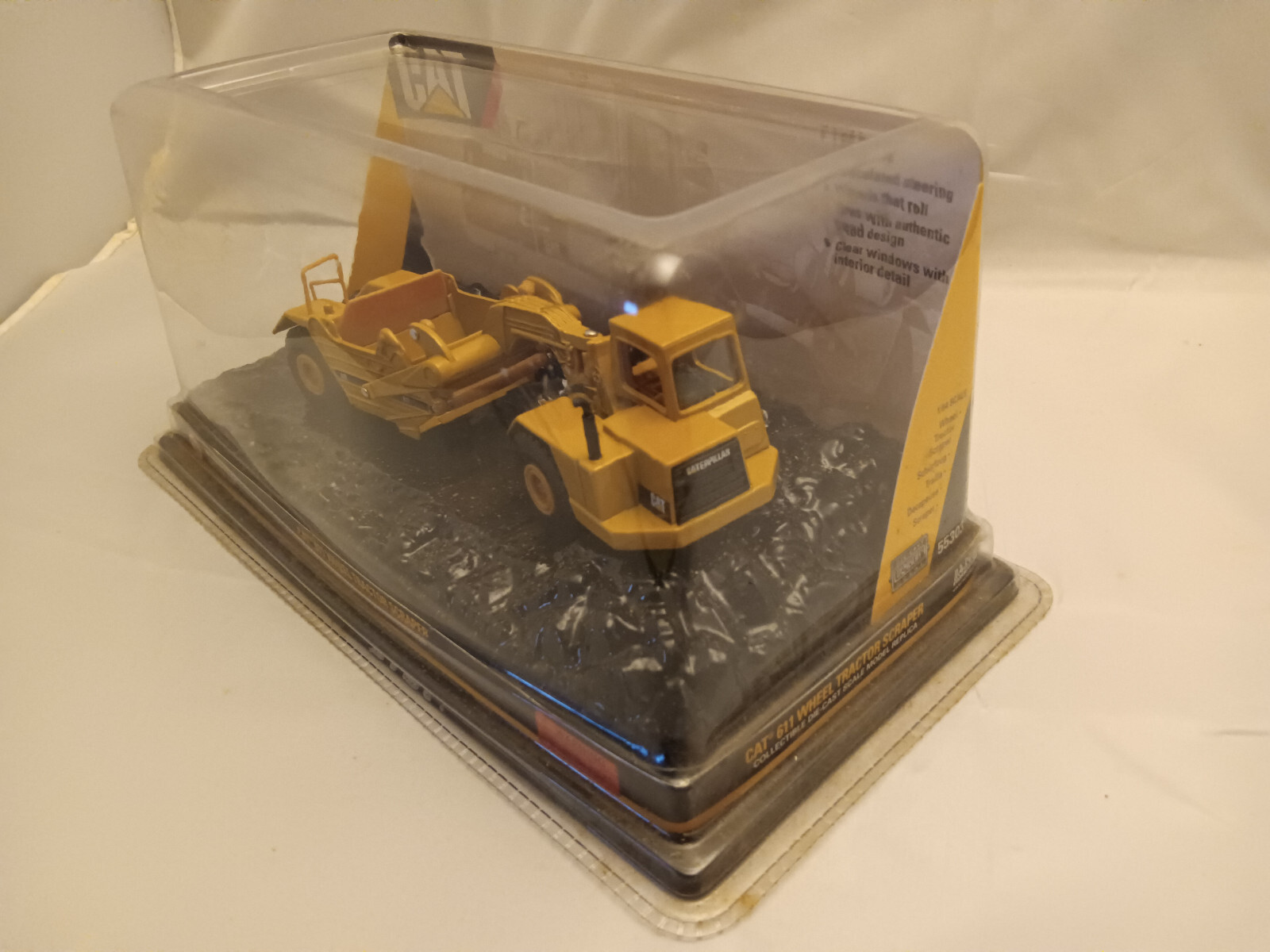 CAT 611 Wheel Tractor Scraper Truck 1:64 Scale Diecast Construction Toy Norscot