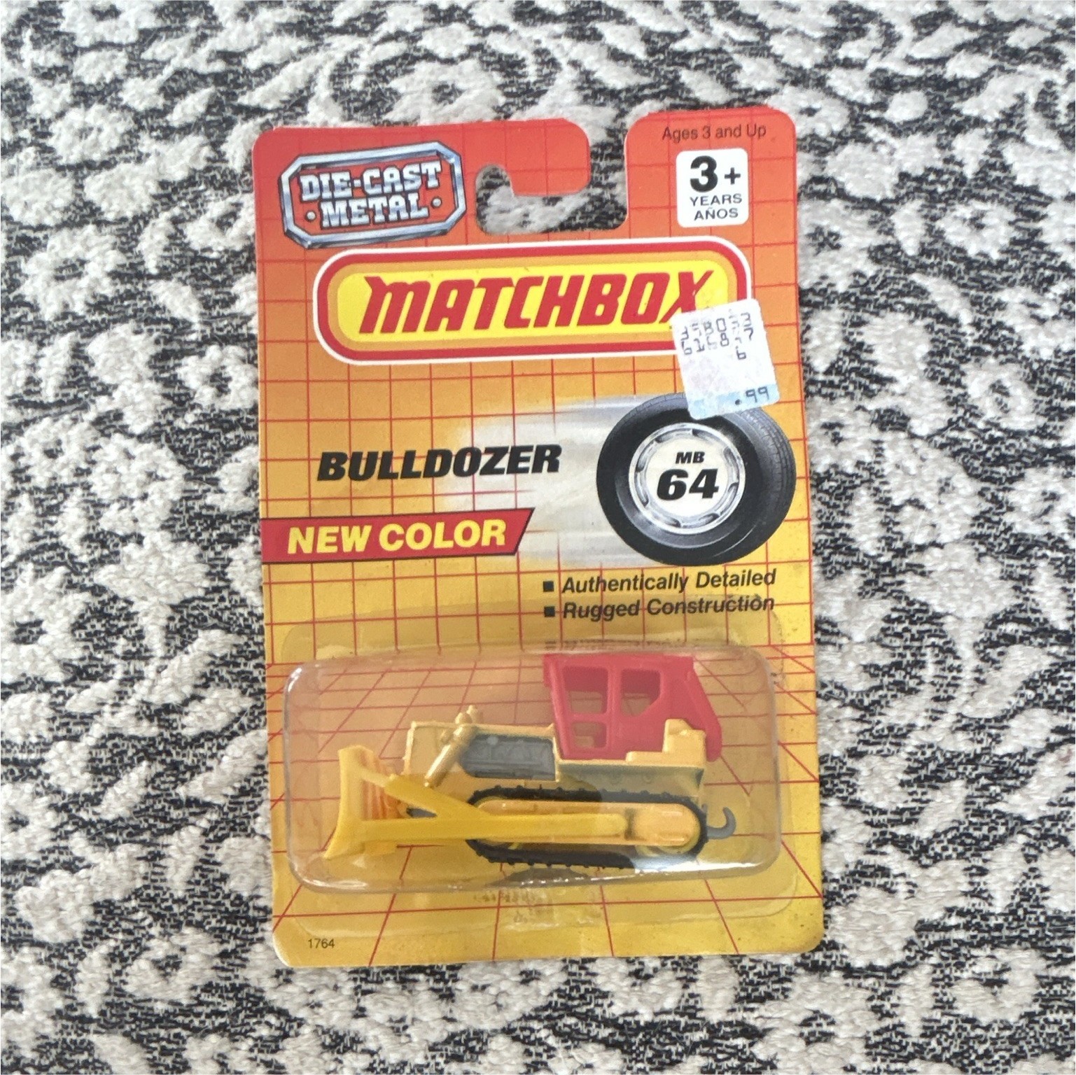 Matchbox Matchbox Motors MB 64 Bulldozer 1:64 Diecast New Color Yellow/Red 1992