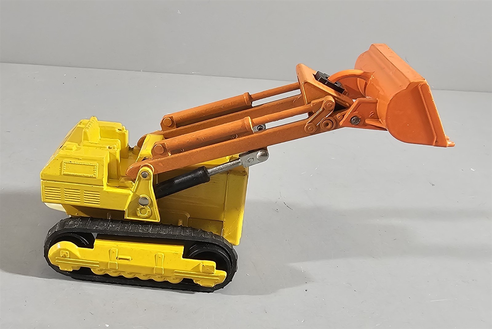 MATCHBOX KING SIZE CATERPILLAR K8 C5 TRAXCAVATOR (#1)