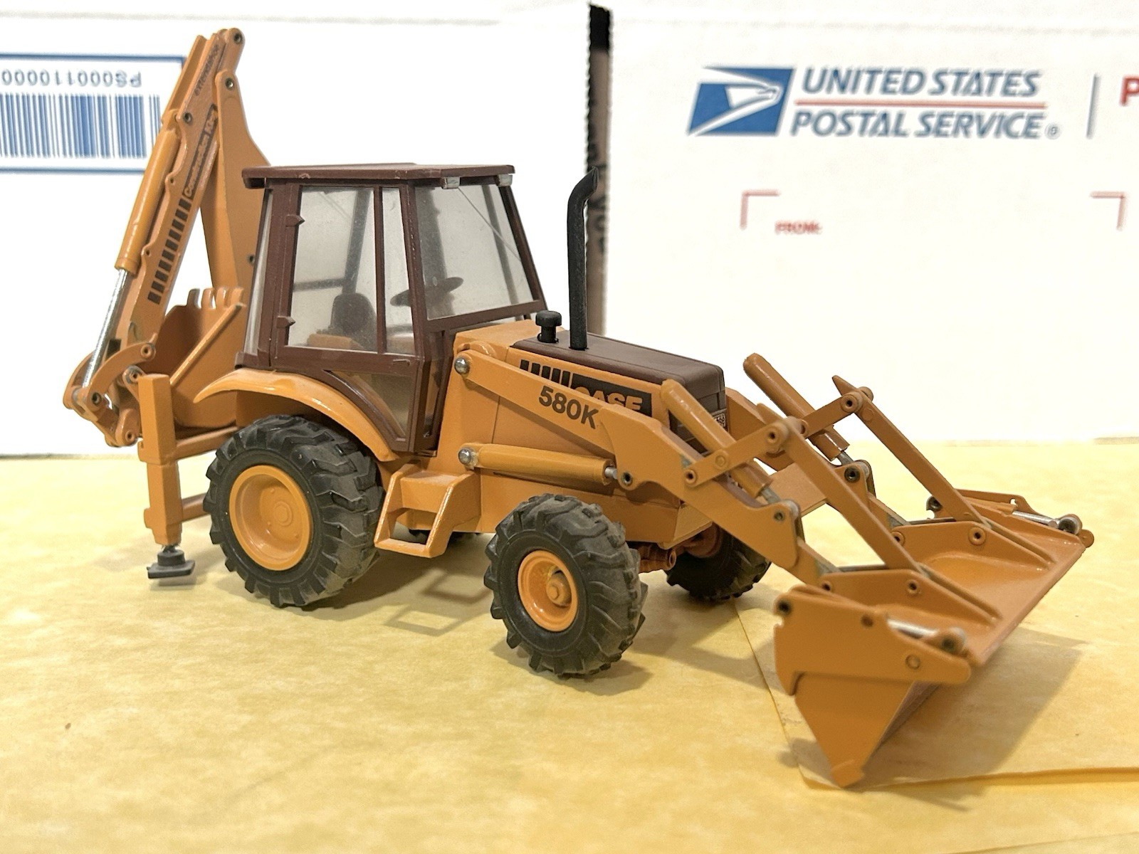 Conrad 1/35 Scale Case 580K Loader-Backhoe (Side-Shift Version) w/Extendahoe!