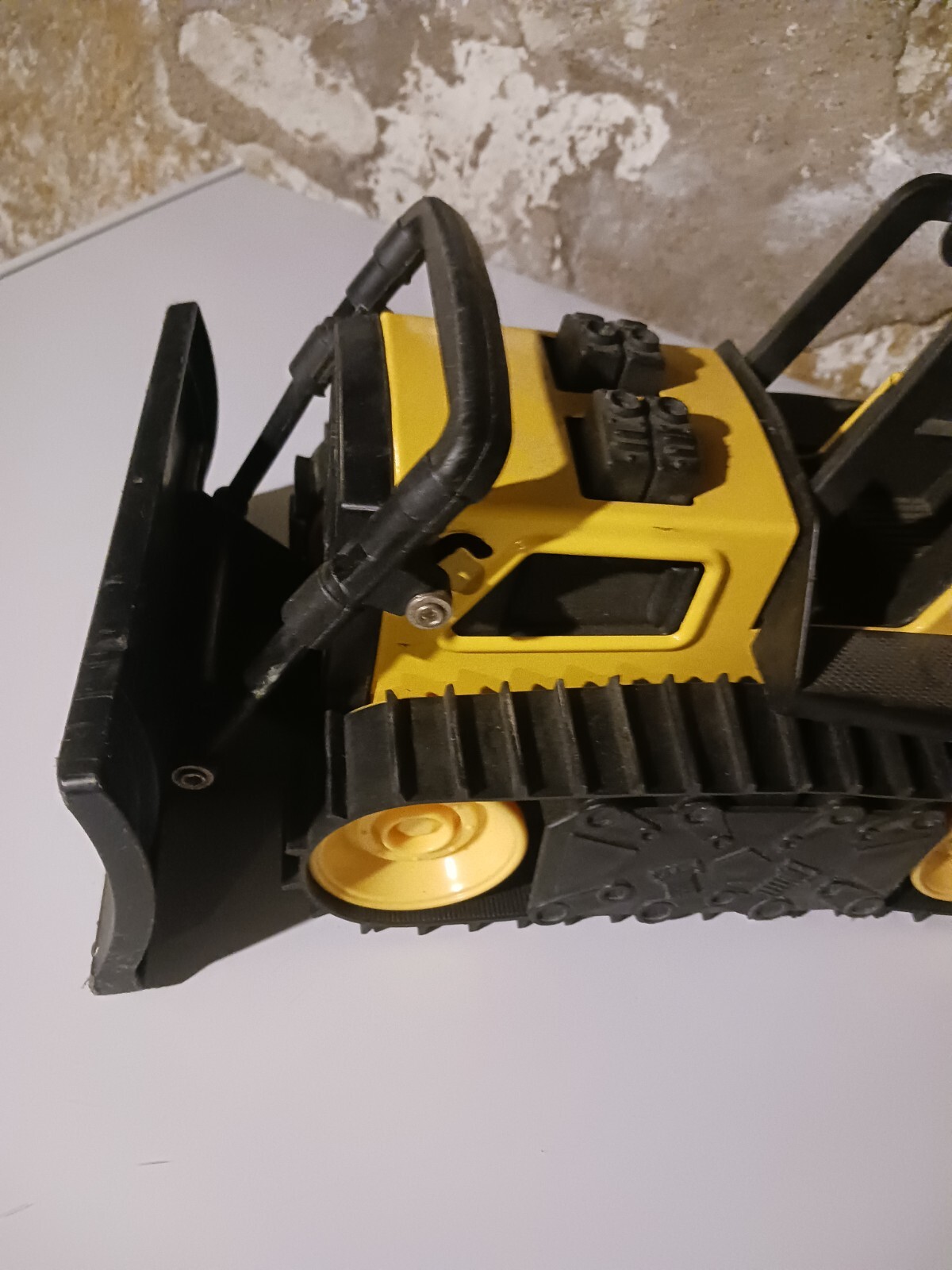 Tonka Bulldozer M-7461 Metal And Plastic T05