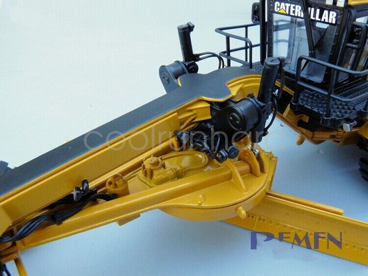 1:50 34CM DM 24M Motor Grader Construction Vehicles Machine Diecast Model