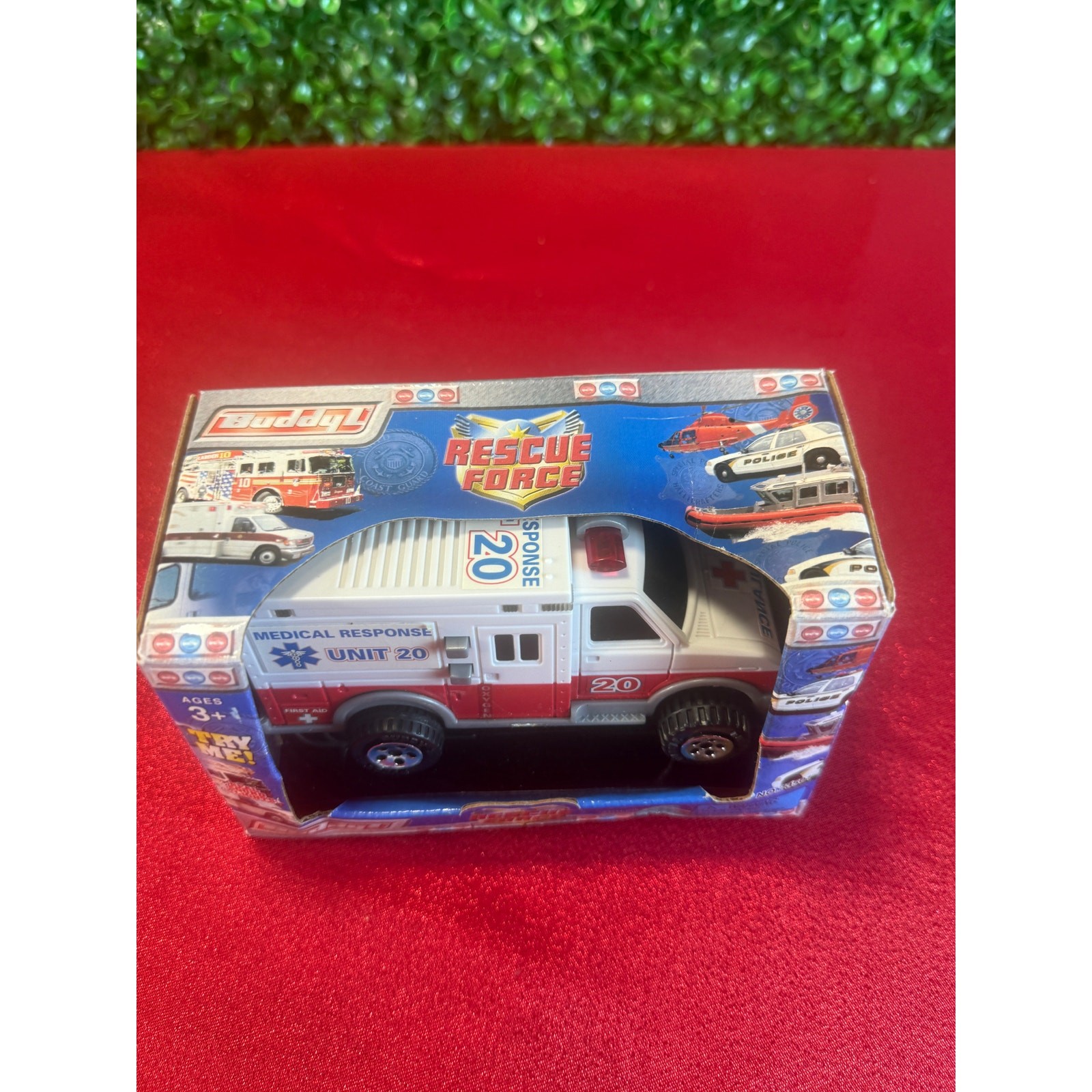 Buddy L Rescue Force Medical Response Unit 20 Ambulance Toy NIB Lights Sounds