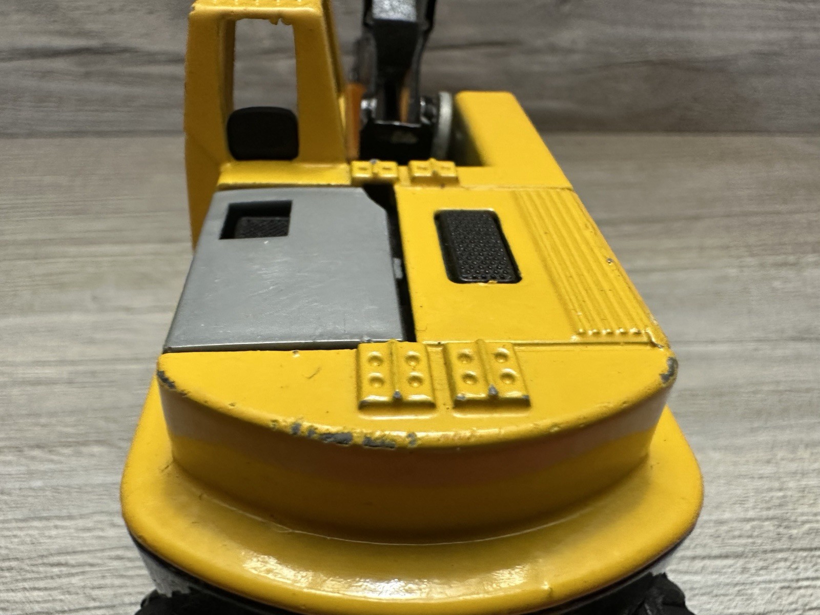 DieCast And Plastic Super Movers Shovel Engine Construction Toy *Needs Work*