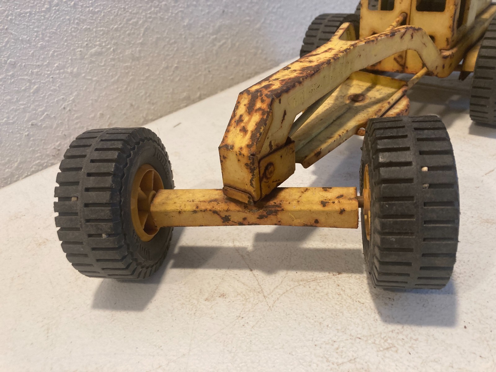 Lot of 2 Tonka MR-970 Road Grader & Bulldozer Crawler Tractor 1970s
