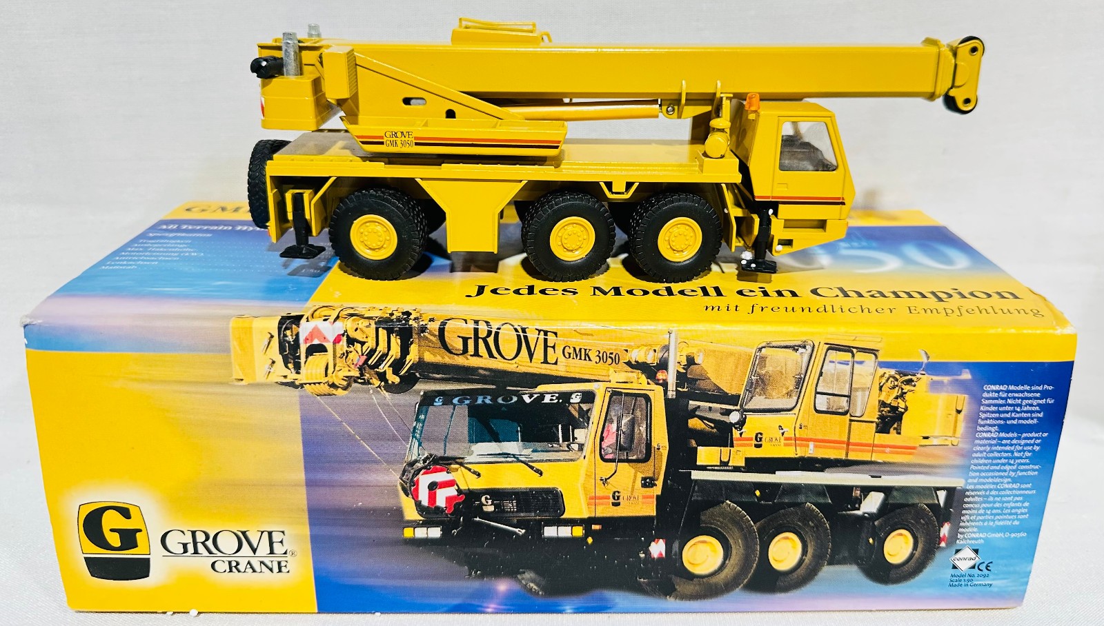 Grove GMK 3050 Hydraulic Crane by Conrad 1/50th Scale