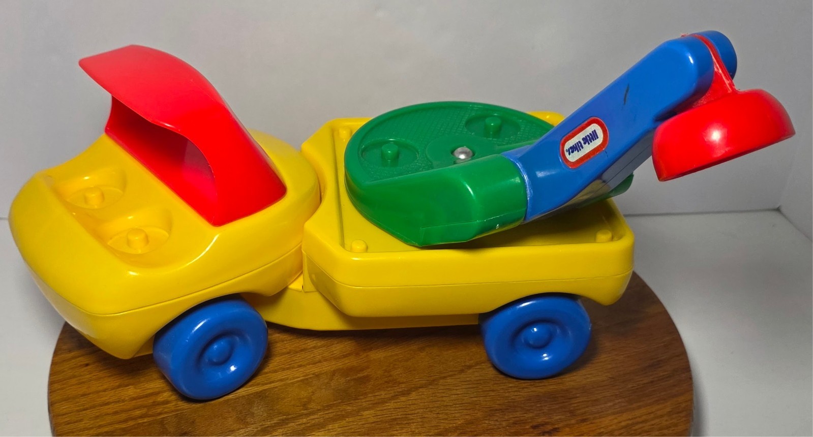 Vintage 1985 Little Tikes Red Yellow Green Blue Up ‘N Down Cherry Picker