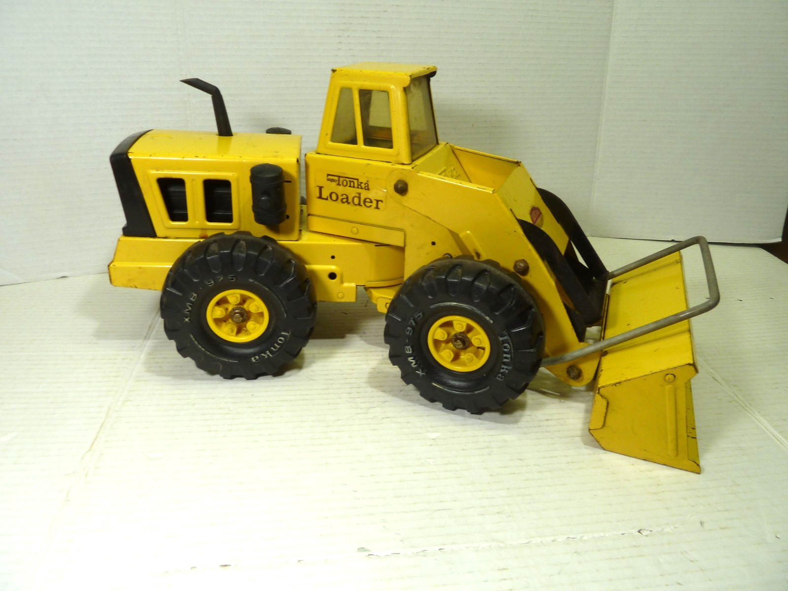 Vintage 1970’s Mighty Tonka Truck Turbo Diesel Front End Loader XMB -975