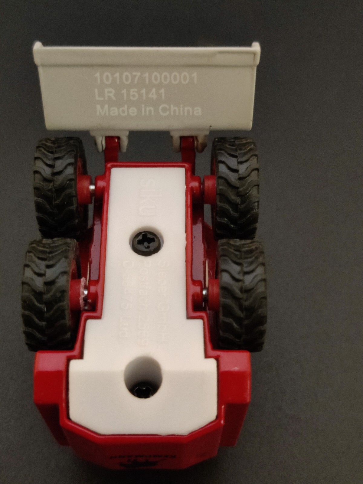 BOBCAT A300SIKU 1071 1:55 Scale Discontinued Die Cast Red / White Kempmann