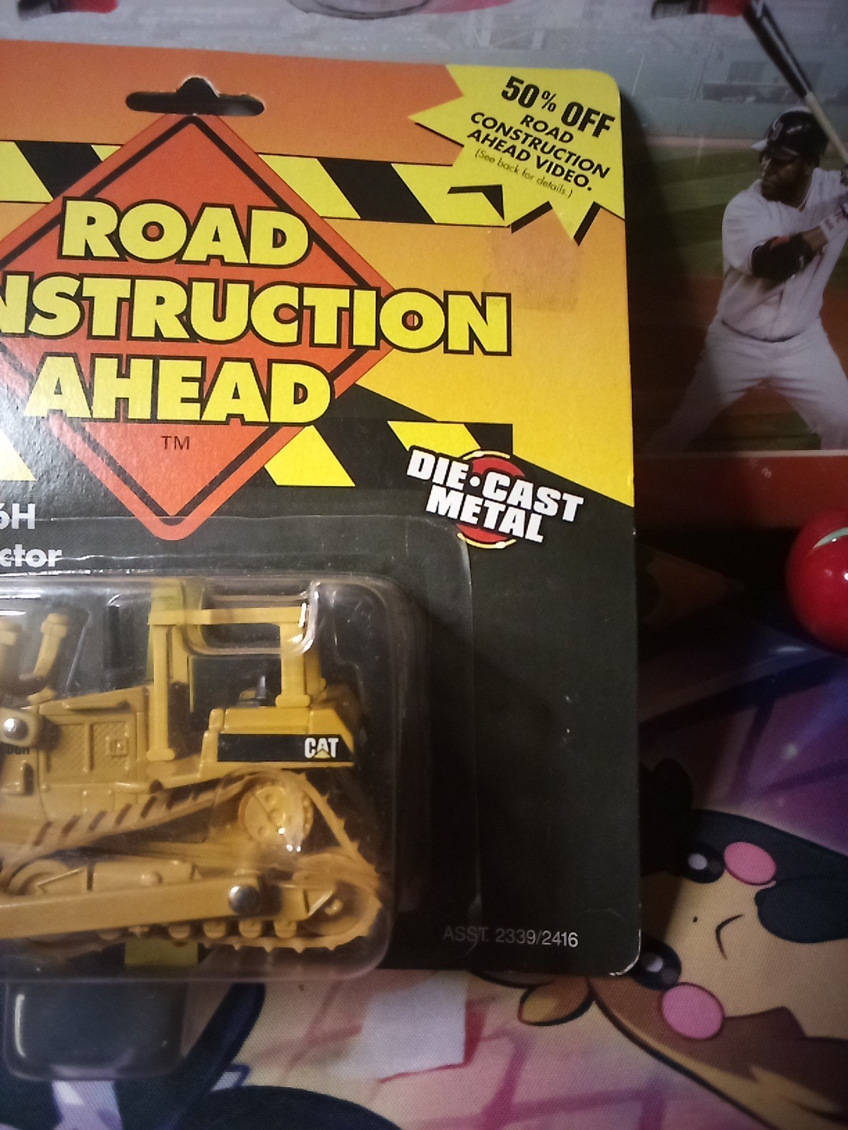 Ertl Die-Cast Road Construction Ahead Caterpillar D6H Tractor – NIP