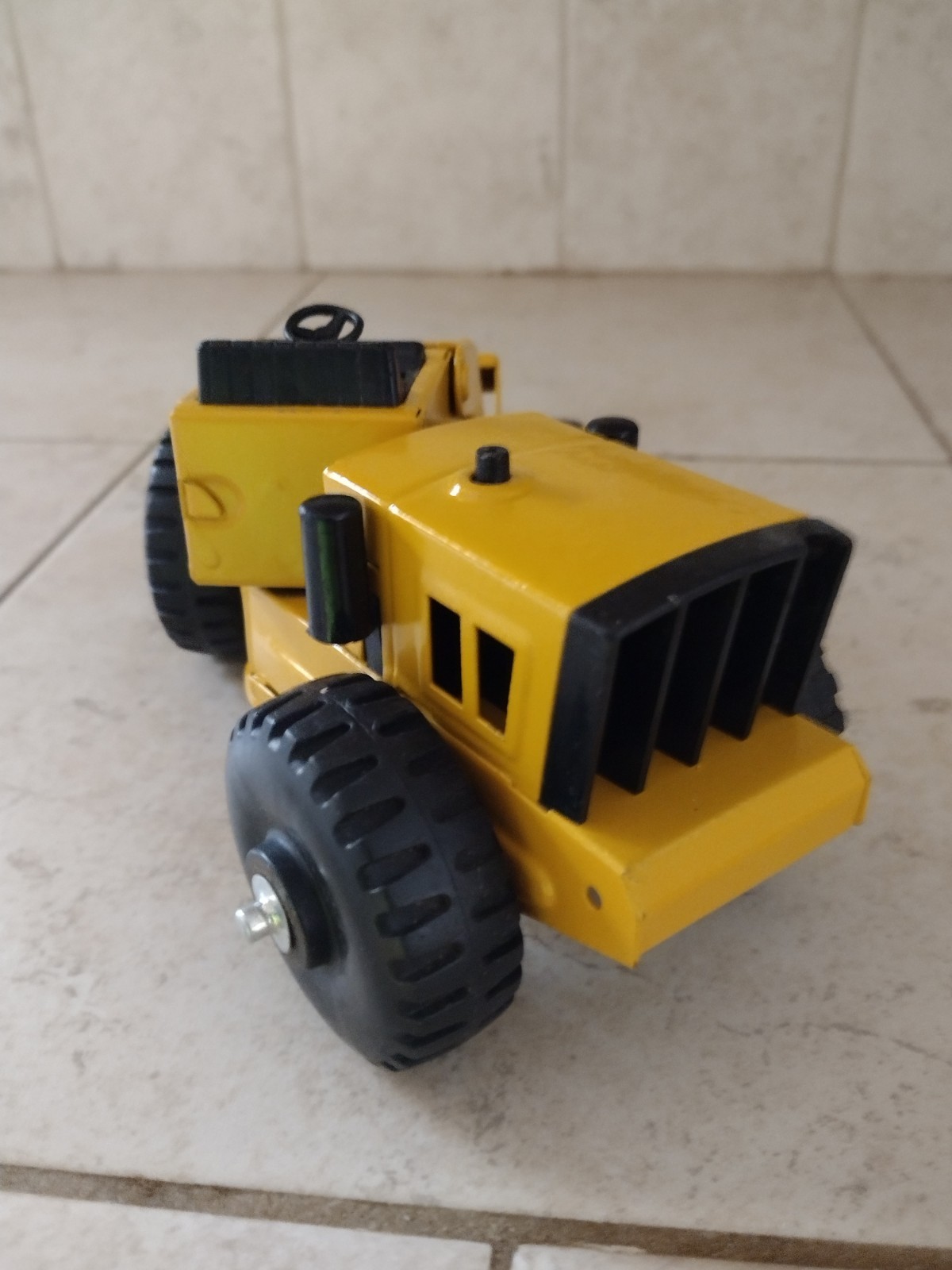 Tonka Loader Diecast Construction Front Loader Vehicle Toy Yellow/Black