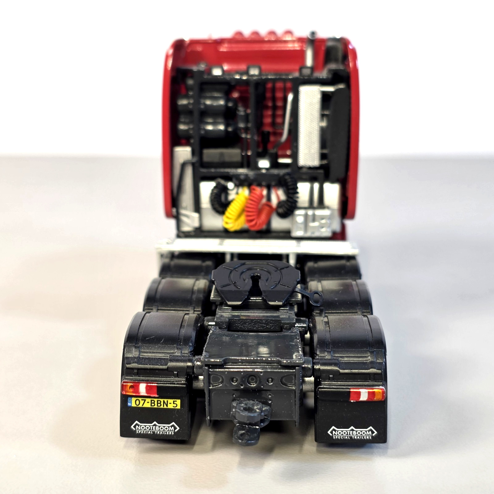 IMC 1:50 RedLine Mercedes-Benz Arocs Big Space 8×4 & Nooteboom MCO-PX 2+6 Axle