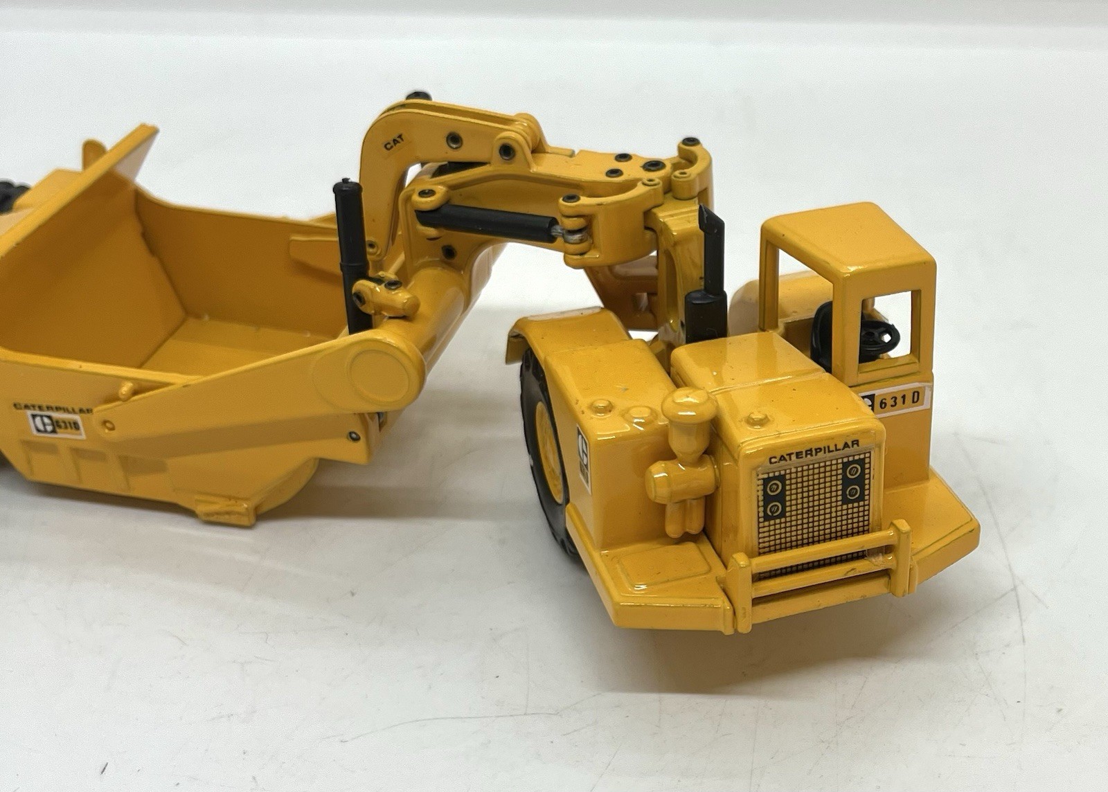 Lot Of 4 Joal Compact Diecast Cat Caterpillar C-591 Pipe Layer Crane Scraper