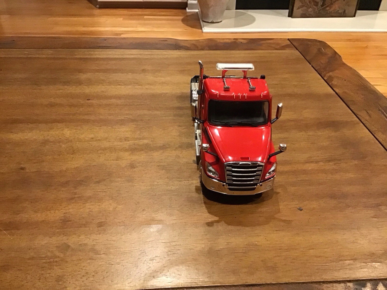 1/34 Scale Diecast Truck New Without Box