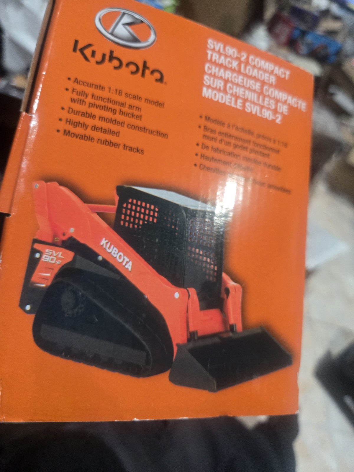Brand New Kubota Compact Track Loader Toy Model SVL90-2 Scale 1:18 By NewRay