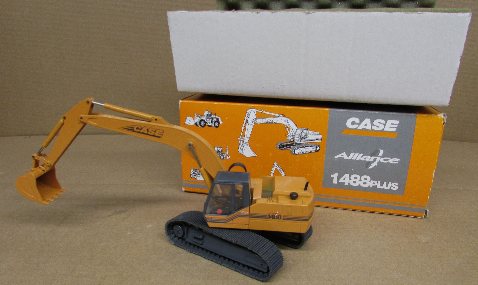 Conrad Case 1488Plus Excavator 1:50 New High Detail Diecast