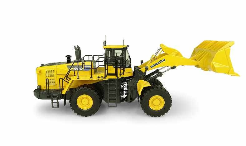 UH 8127 Komatsu WA600-8 Komatsu Wheel Loader Forklift Alloy Truck Model 1:50
