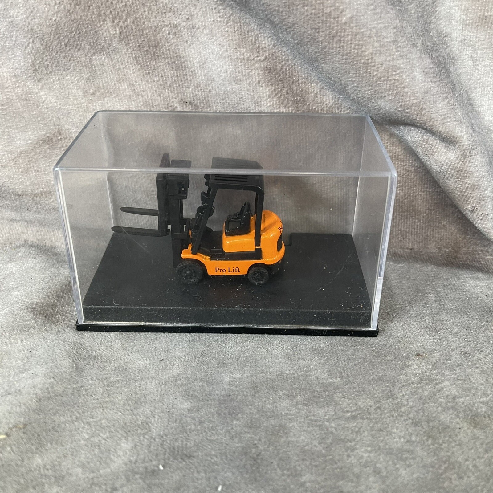 toy zone pro lift 2000 orange forklift in plastic display case no box new