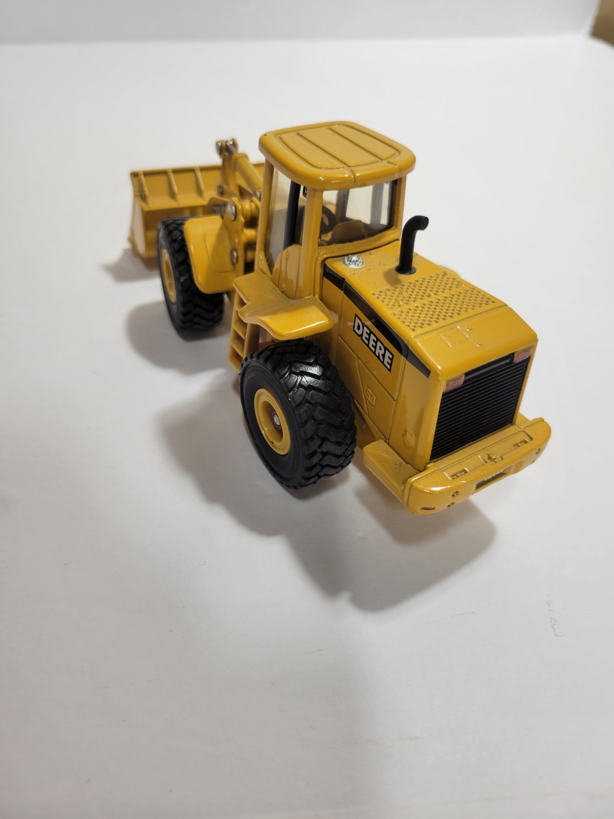 JOHN DEERE 744H ERTL METAL WHEEL LOADER 1:50 ARTICULATING DIE CAST