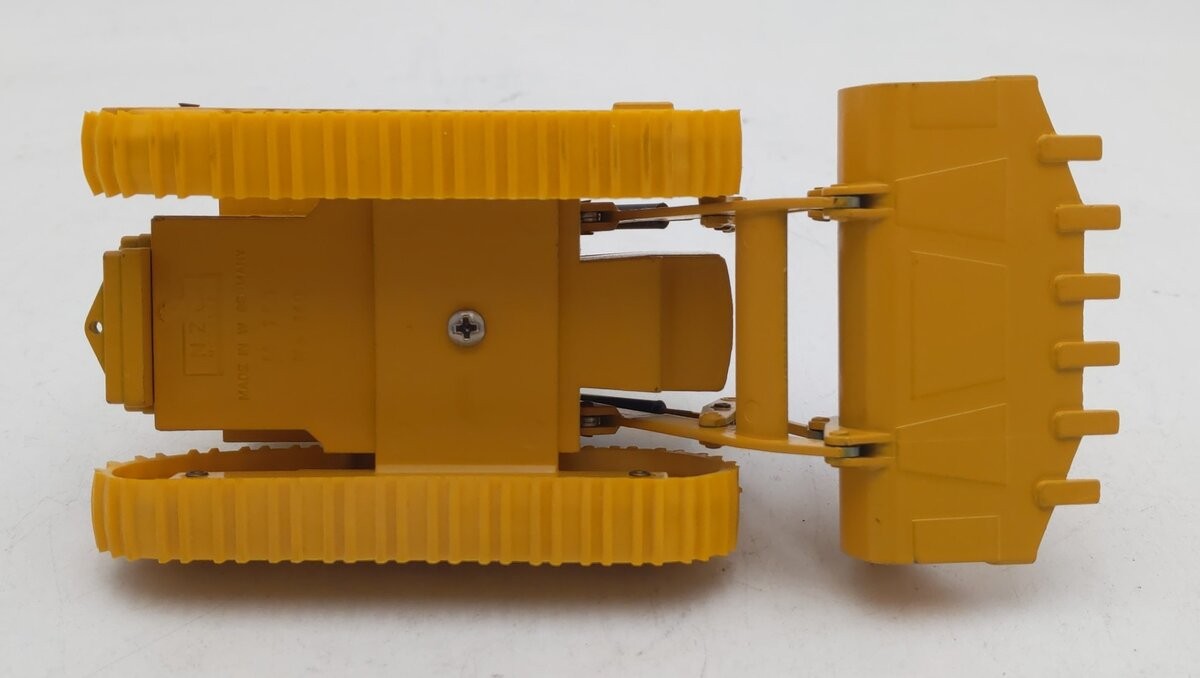 NZG 140 1:50 Die-Cast Caterpillar 983 Track Loader EX