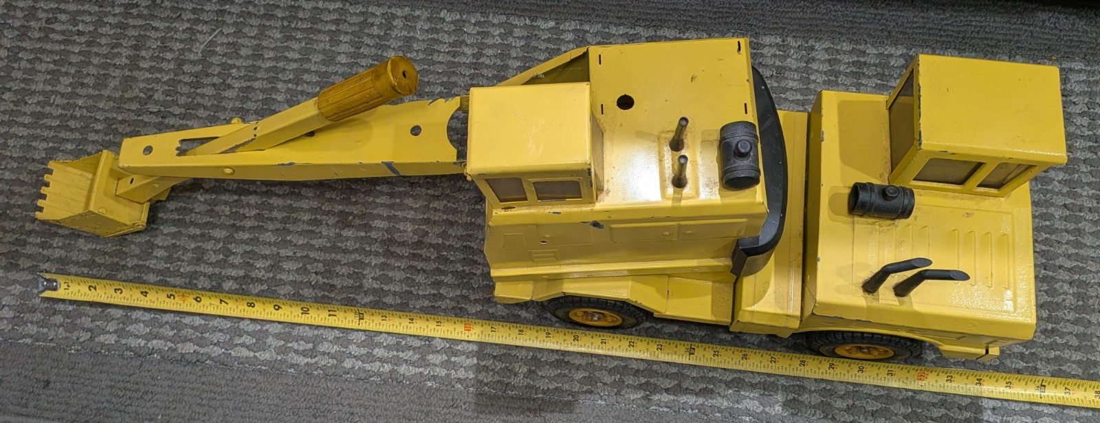 1965 Tonka Metal Trencher Backhoe Loader 18″