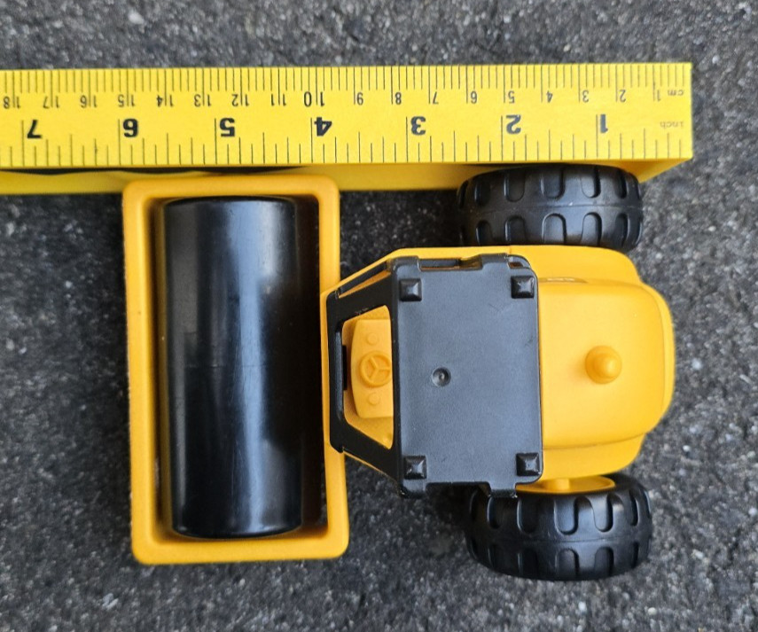 CAT Caterpillar Steam Roller Paver Tractor Toy 6″ Plastic Construction Vehicle