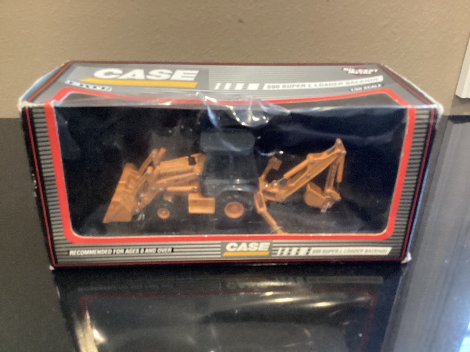 Ertl Case 590 Super L Loader Backhoe 1:50 Die-Cast Metal Model Yellow Black 1995