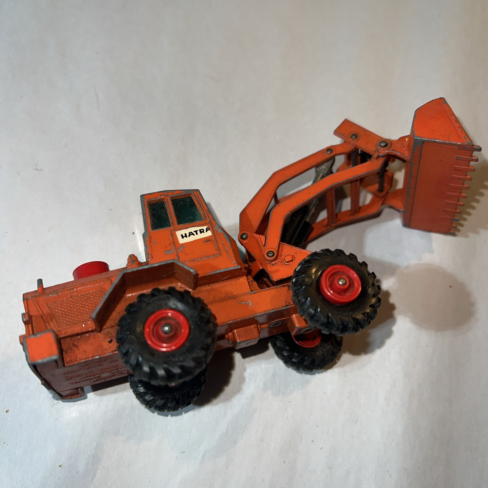 Hatra K-3 Tractor Shovel, “Matchbox” King Size Lesney England Vintage Toy