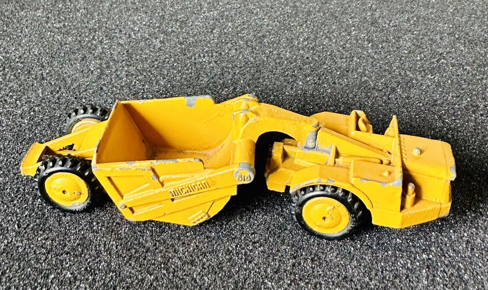 Vintage Lit’l Toy No 8-69 Michigan 310 Die-cast Construction Scraper Made In USA