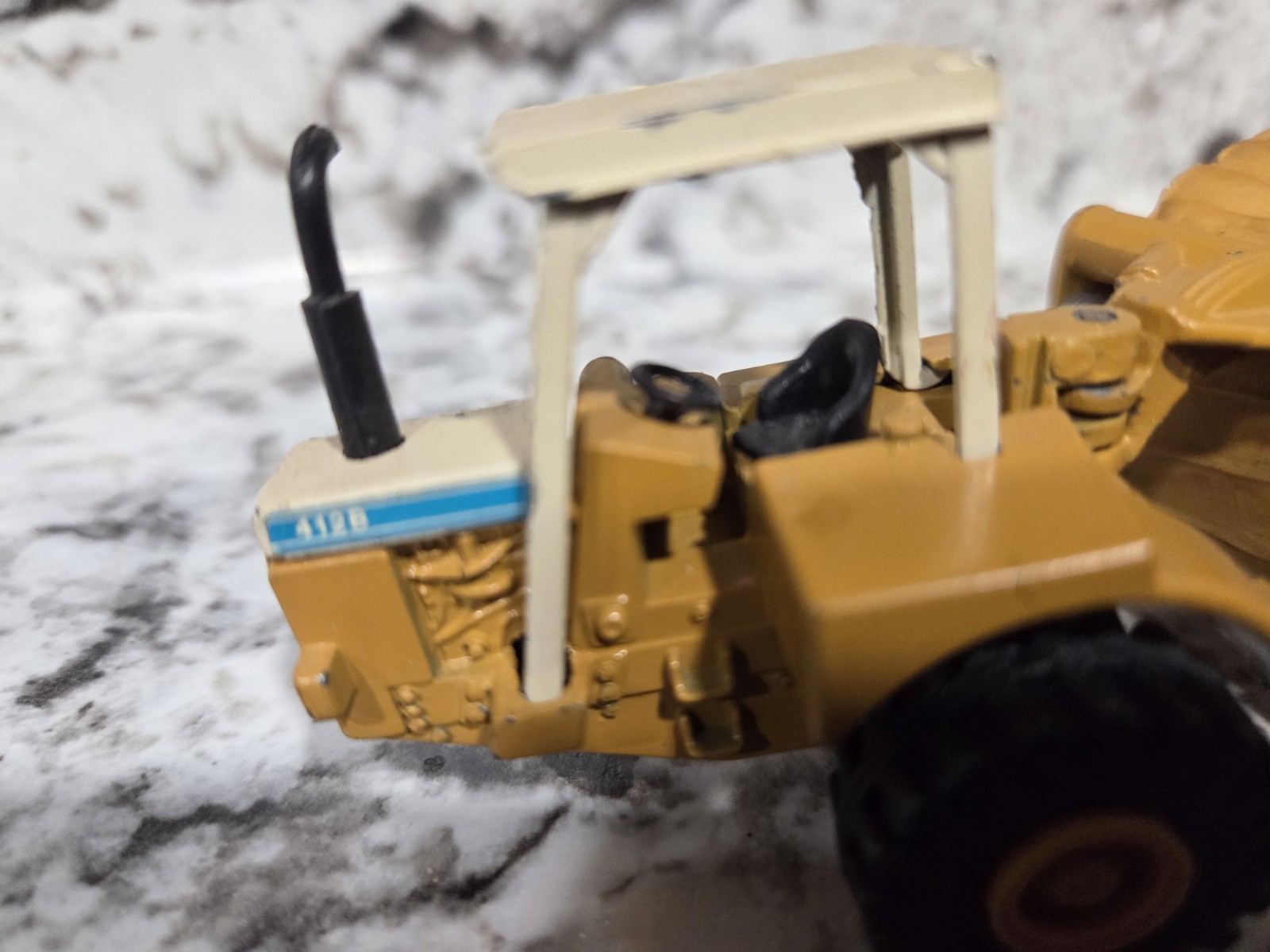 ERTL 1:64 Mighty Movers 4128 Dresser Scraper #1855