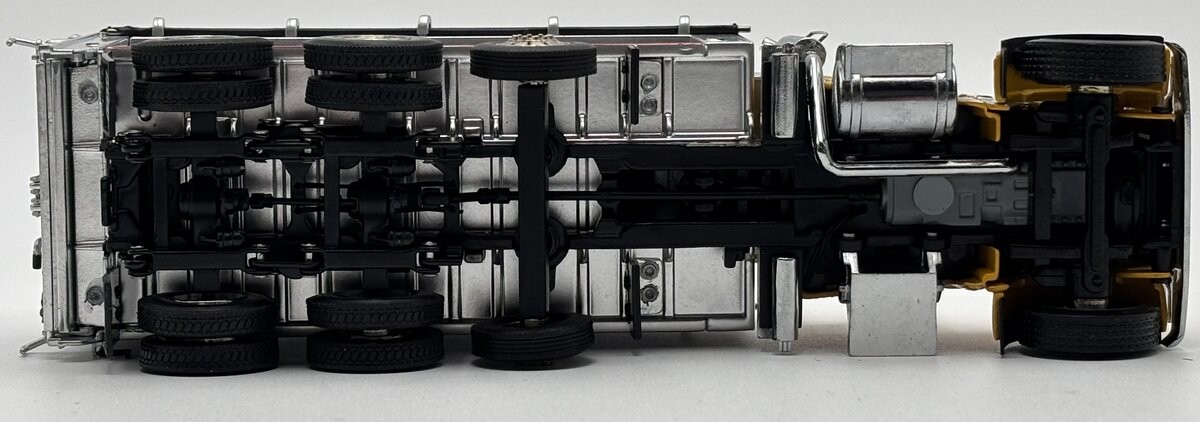 Sword Models SW2042-Y 1:50 Yellow Peterbilt 357 w/Rigid East Genesis Dump
