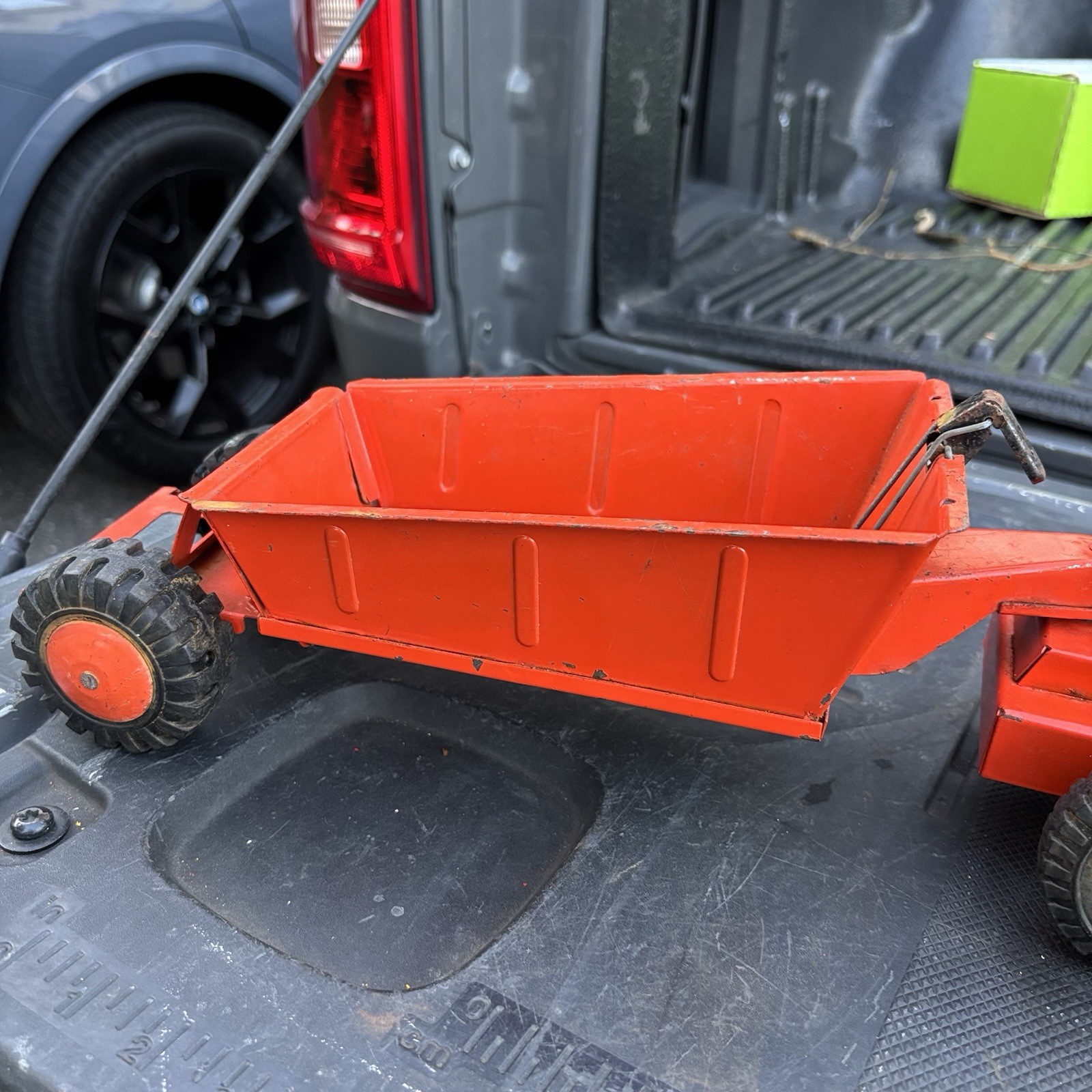 Vintage Marx Pressed Steel Lumar Contractor Earth Hauler