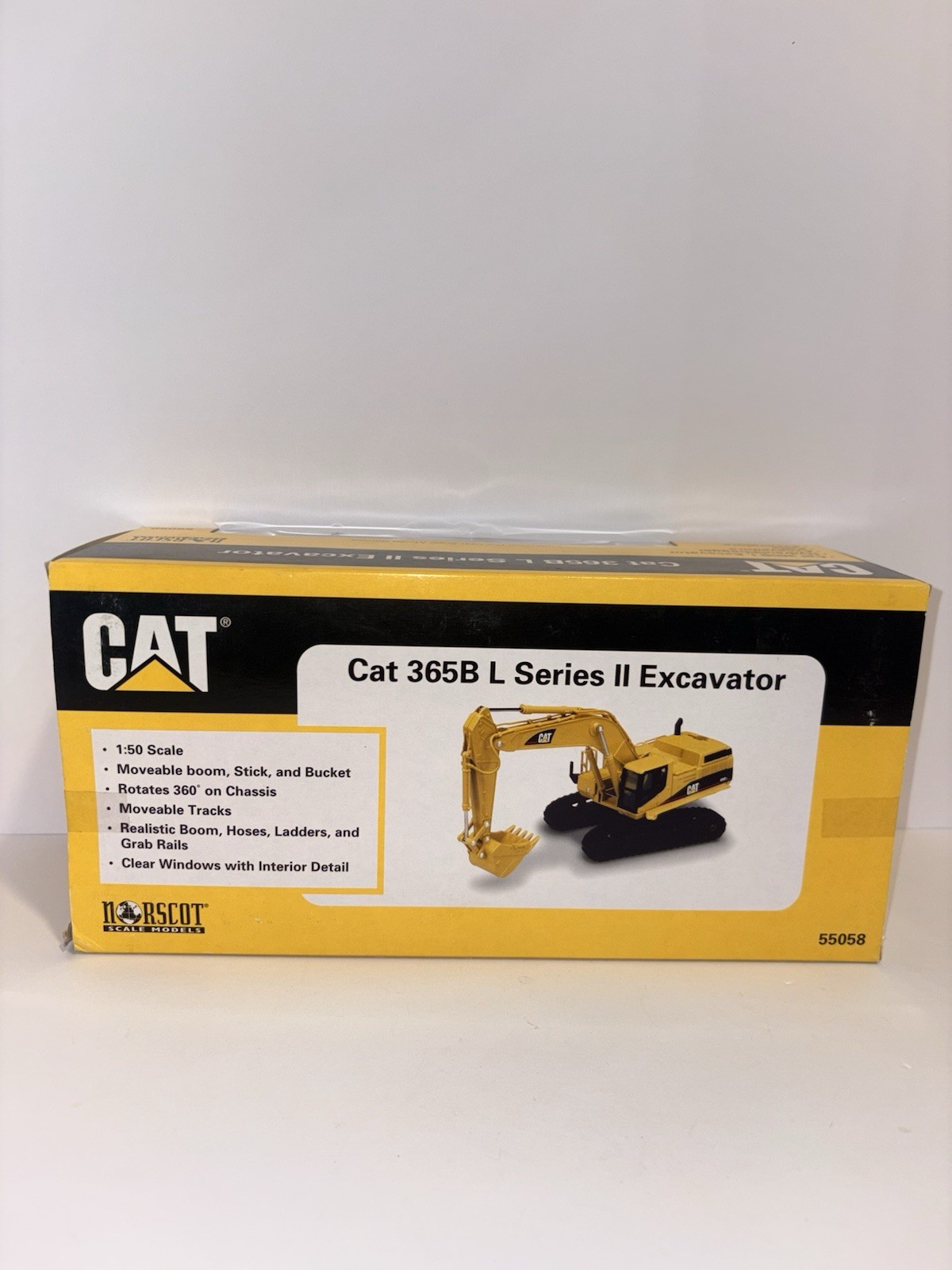 Norscot 55058 1:50 Scale Caterpillar CAT 365B L Series II Excavator. NEW IN BOX