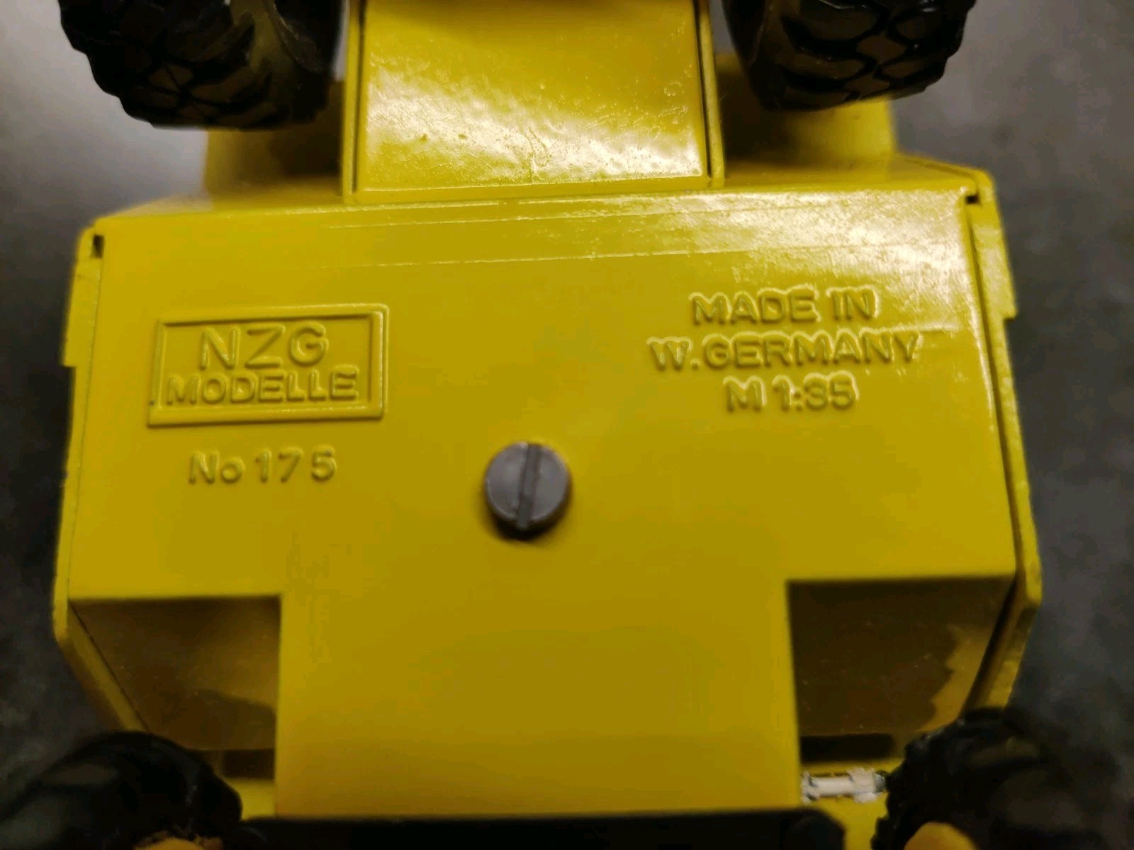 NZG Modelle #175 JCB 520 Telescopic Handler Fork Truck 1:35 W Germany Diecast