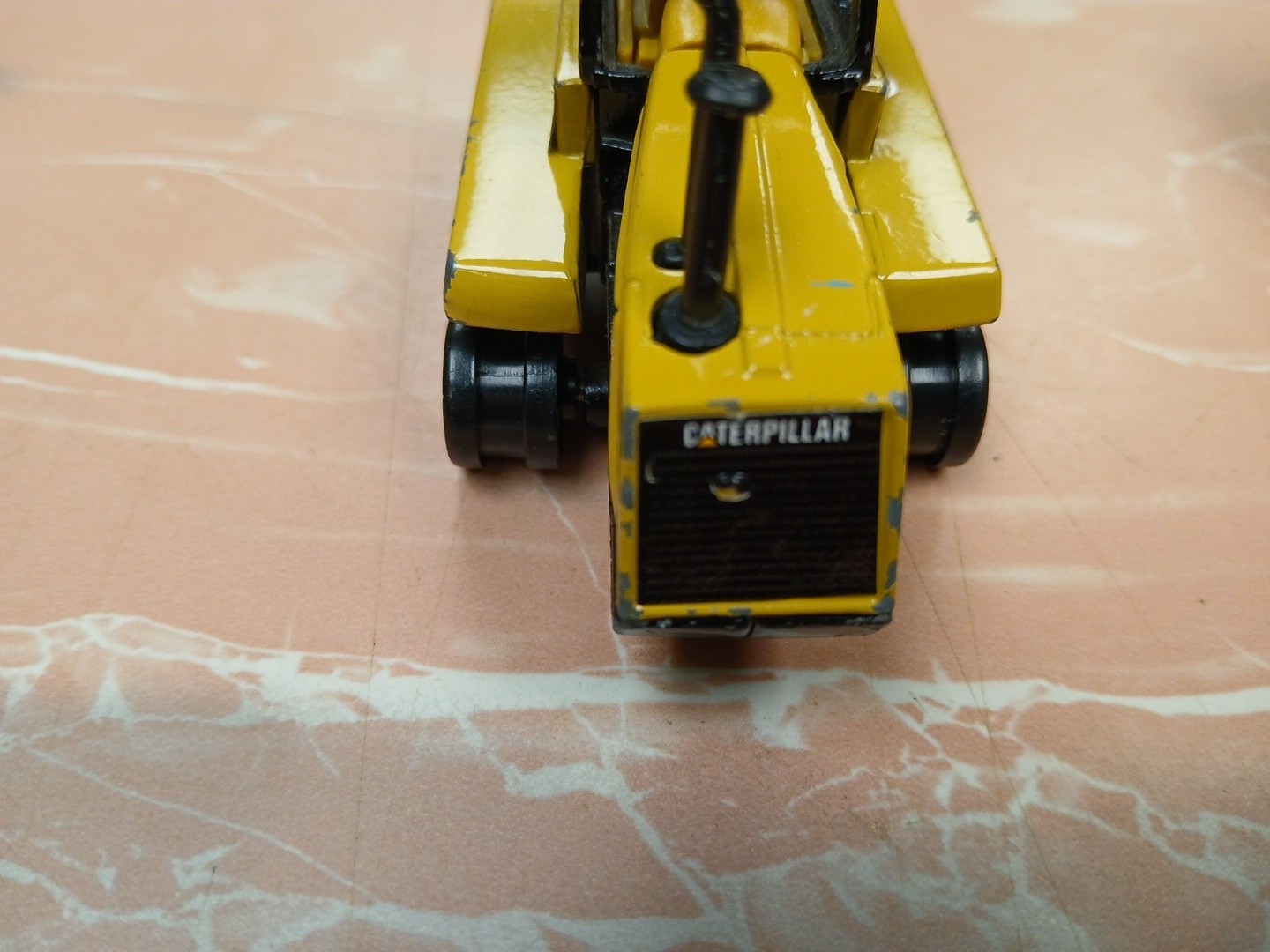 ERTL Diecast Norscot Caterpillar D25D Articulated Dump Truck & Bulldozer 1:64