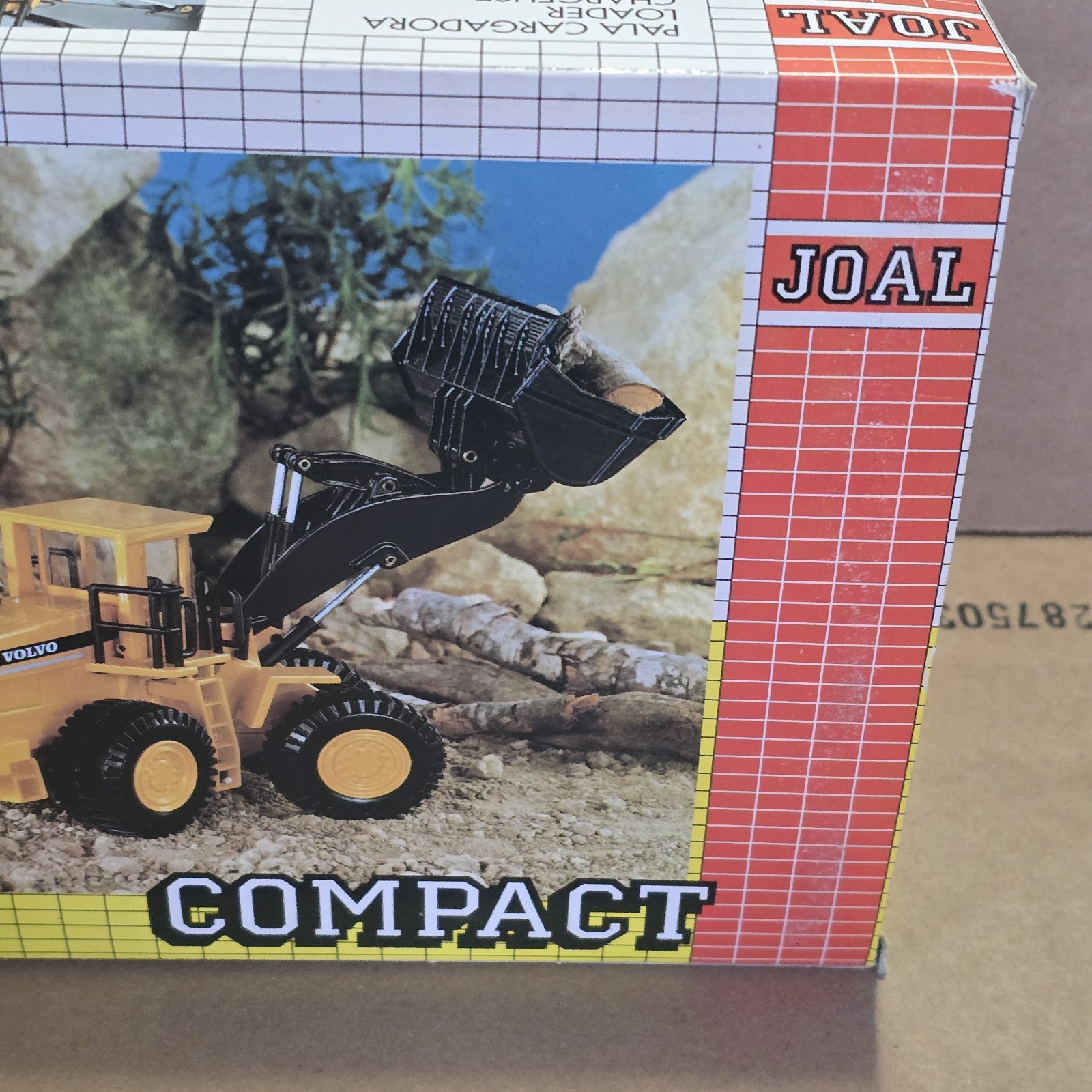 JOAL 197 VOLVO L-330C WHEEL LOADER 1:50 SCALE N.I.B.