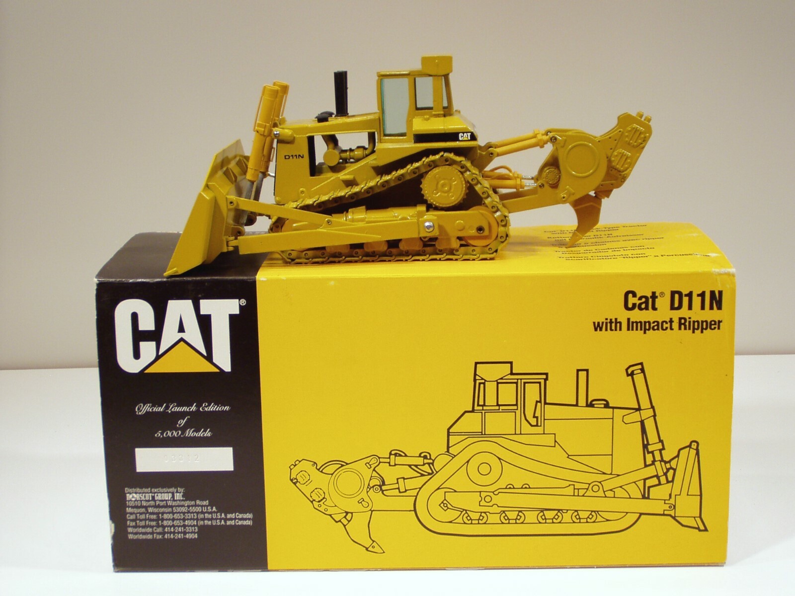 Caterpillar D11N Dozer – Metal Tracks – 1/50 – Conrad #2854 – MIB
