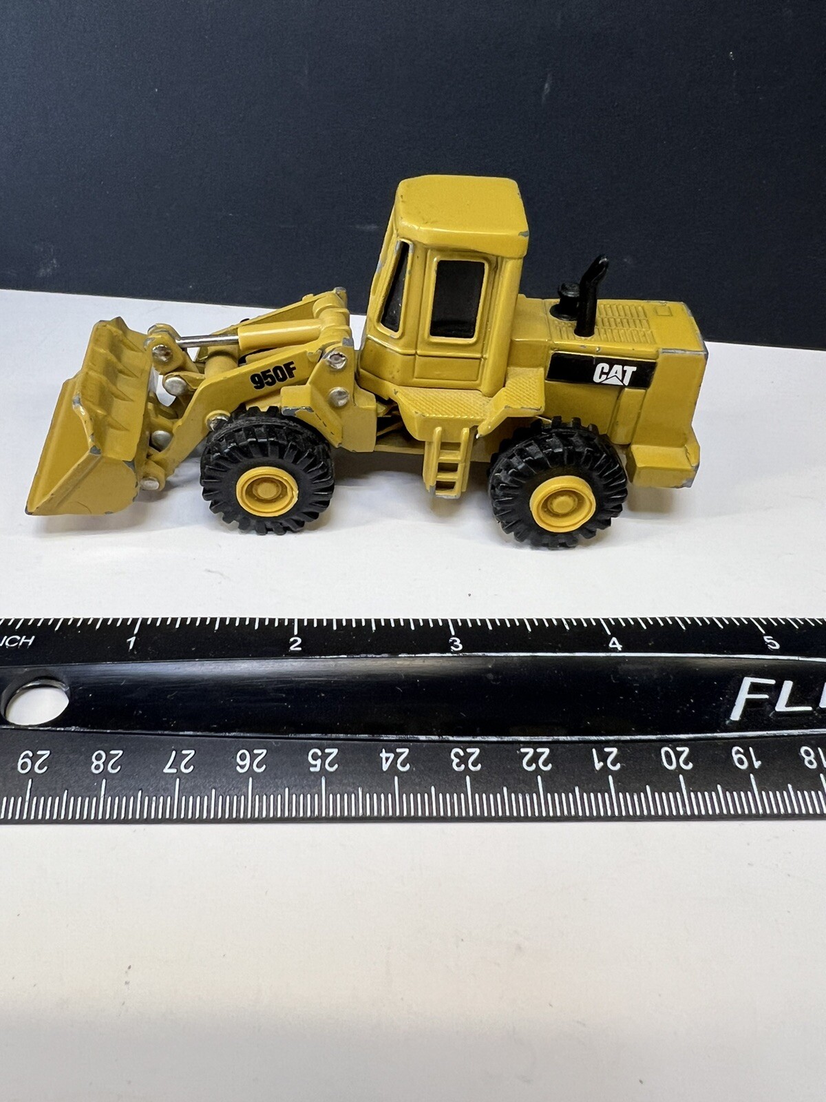 NORSCOT CAT 950F Wheel Loader Construction Diecast Model Loose 1:64