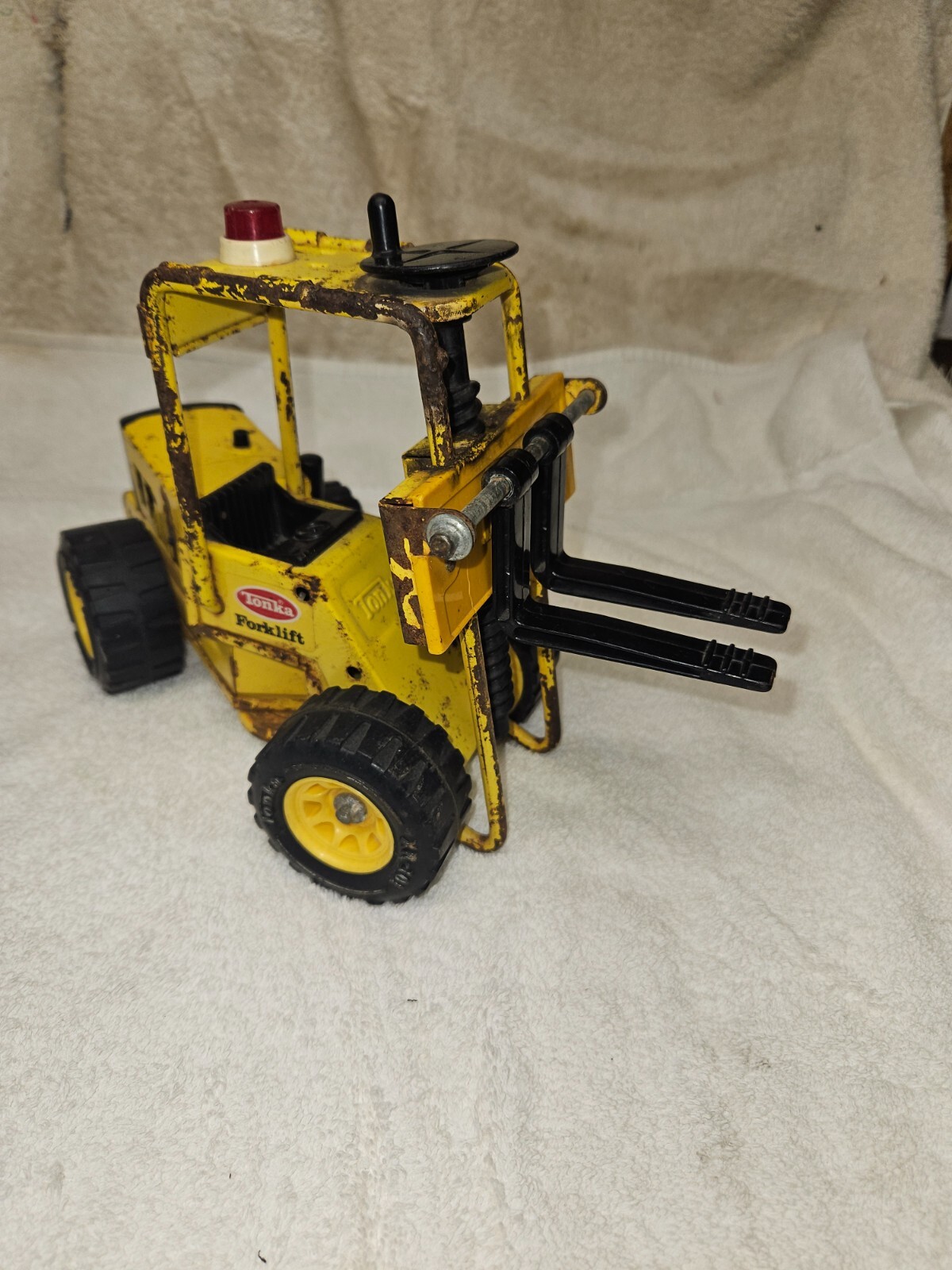 Tonka Forklift Truck # 52900 • XR-101 • Pressed Steel Metal Toy • 1970s Vintage