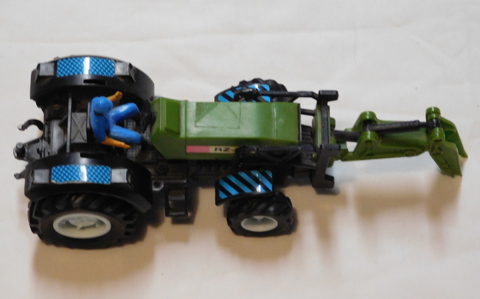 New Ray Farm Tractor Toy – RZ-1 Green Wind-Up With Farmer – For Parts