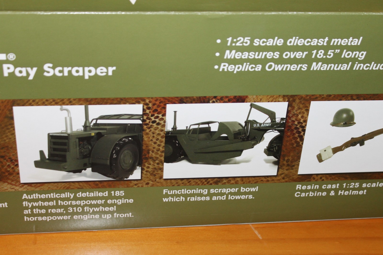 First gear International US Army Pay Scraper in BOX 1:25- Construction Truck