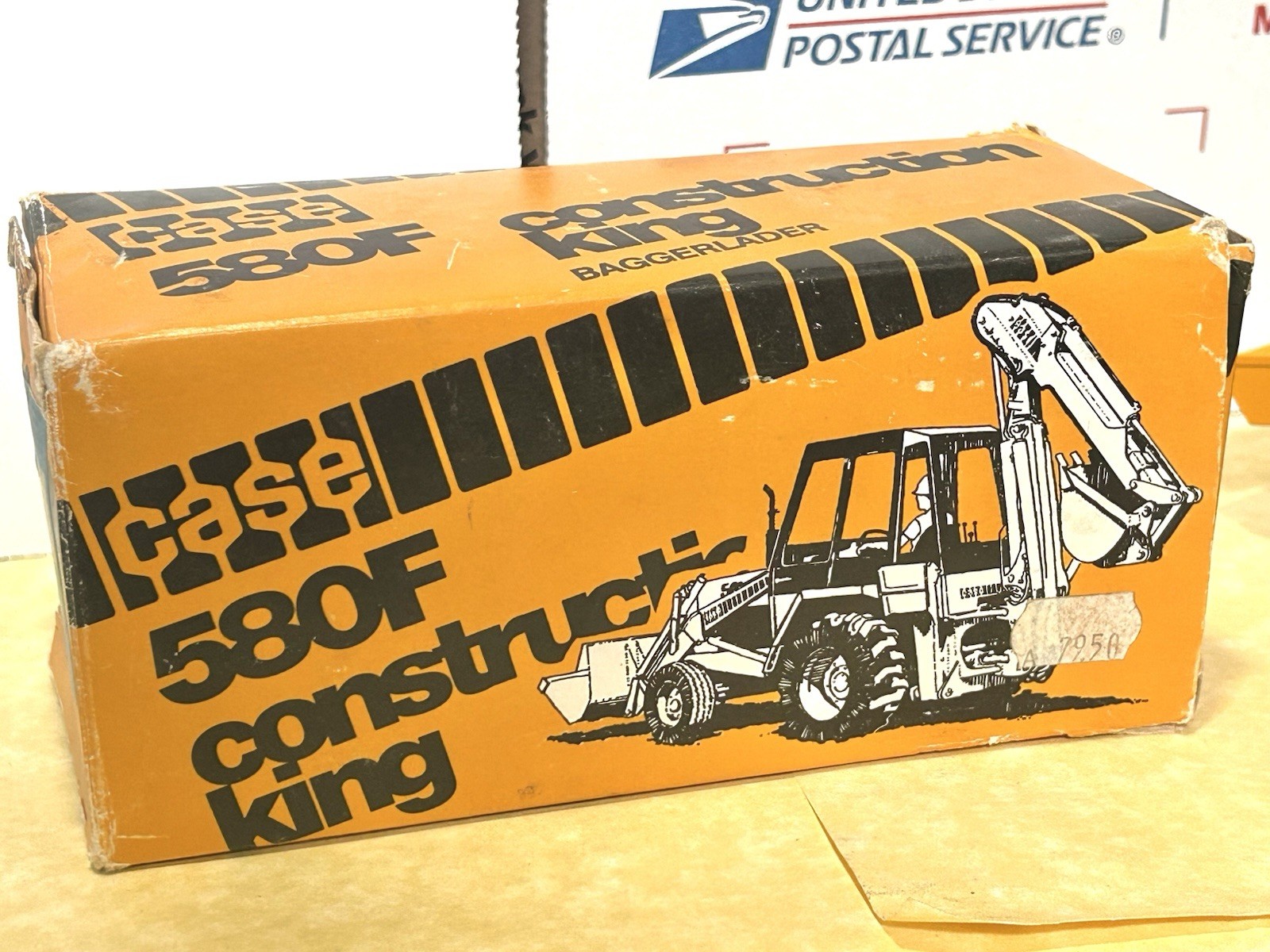 Conrad 1/35 Case 580F Construction King Loader-Backhoe w/Original Box!