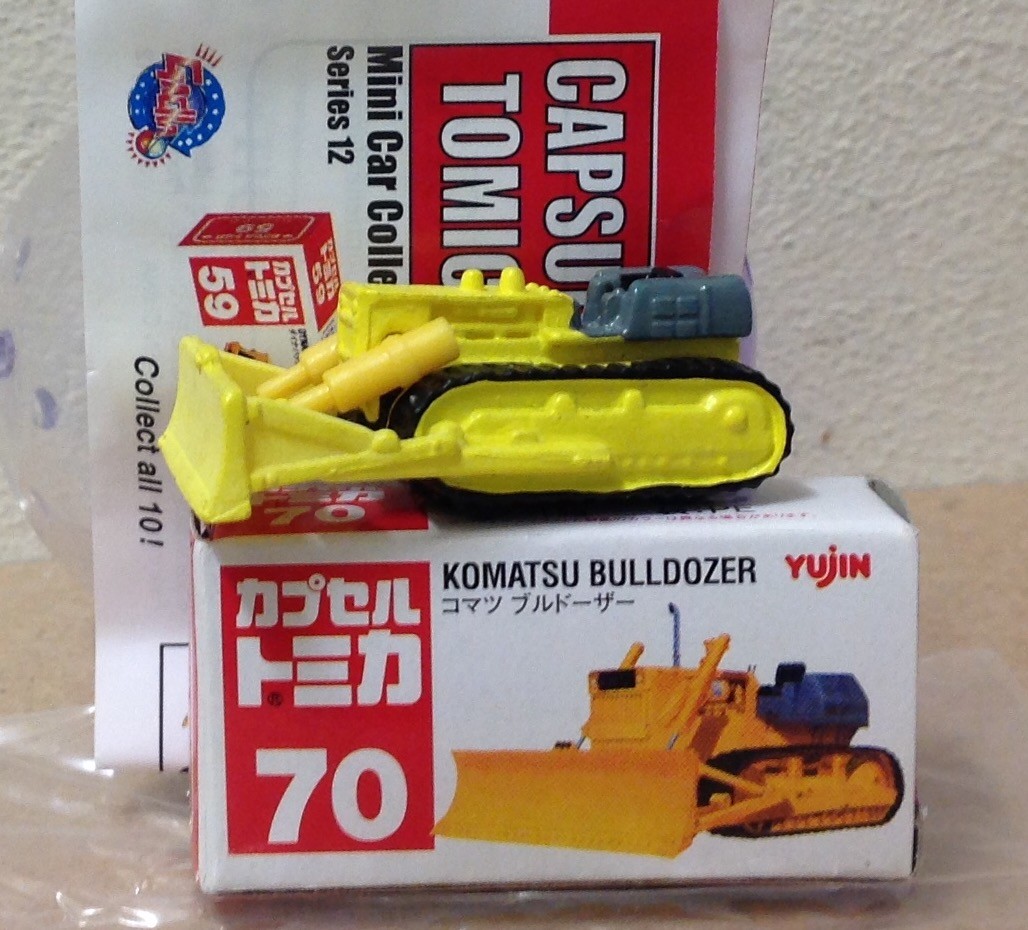 NEW Capsule Tomica ConstructIon 70 Komatsu Bulldozer 2006 series 12 Yujin mini