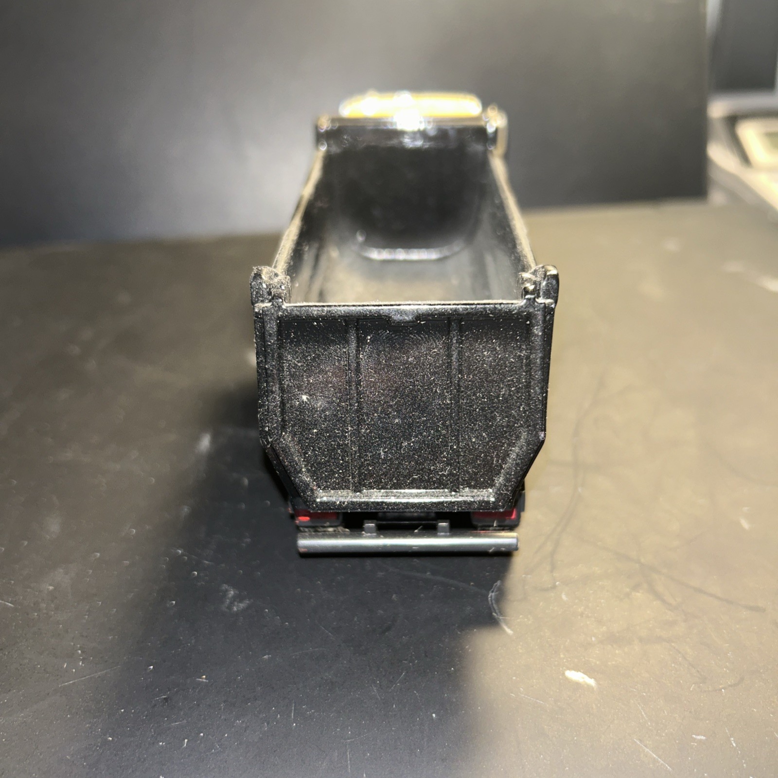 1:50 Scale KDW Dump Truck