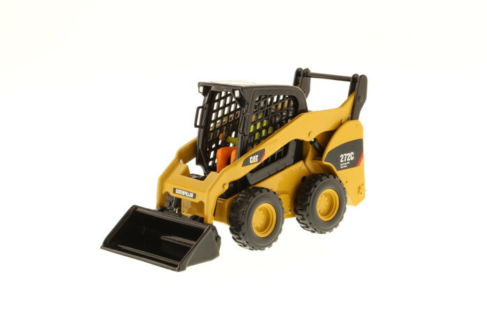 1:32 DIECAST MASTERS *CATERPILLAR* CAT 272C Skidsteer Loader *85167* NIB