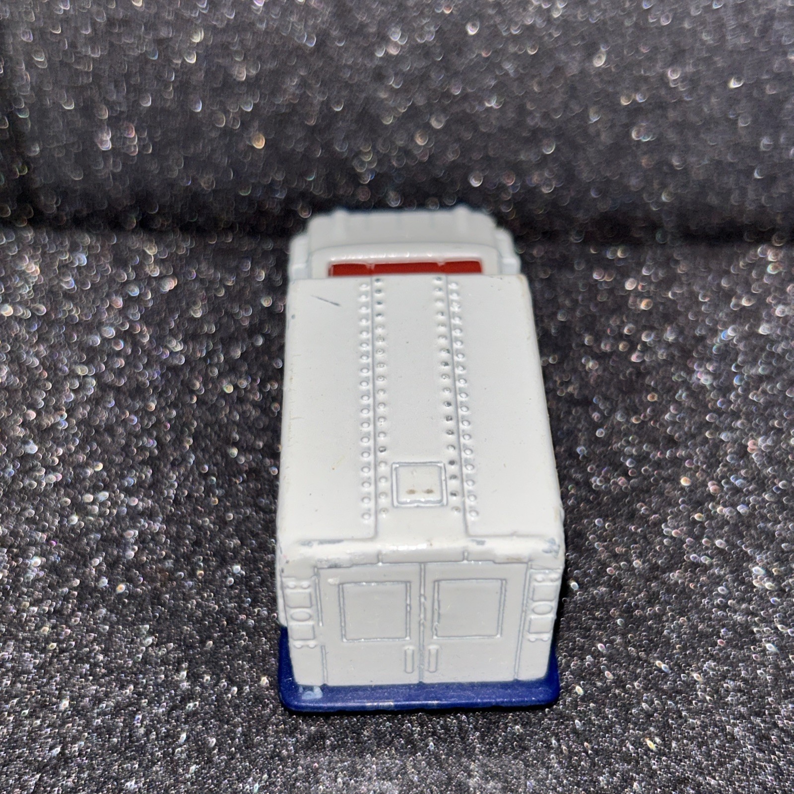 2002 Matchbox Ambulance Washington Apple Country Rescue R532